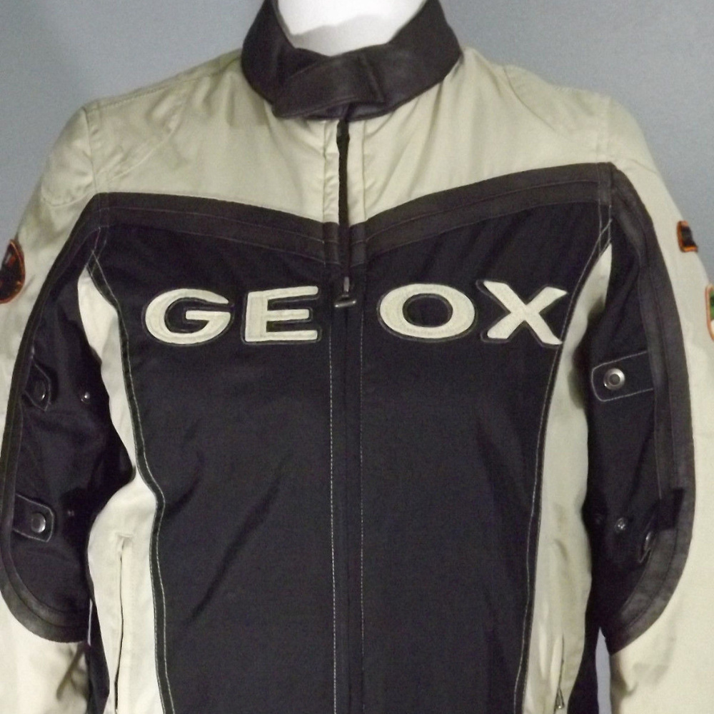 GEOX RESPIRA BOYS  WINTER JACKET ITALY  12 years